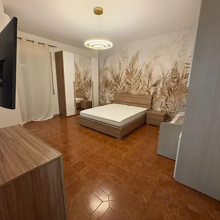 Queen House Margherita Di Savoia